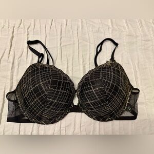 NWT Victorias Secret Incredible Bra Women 36B Black